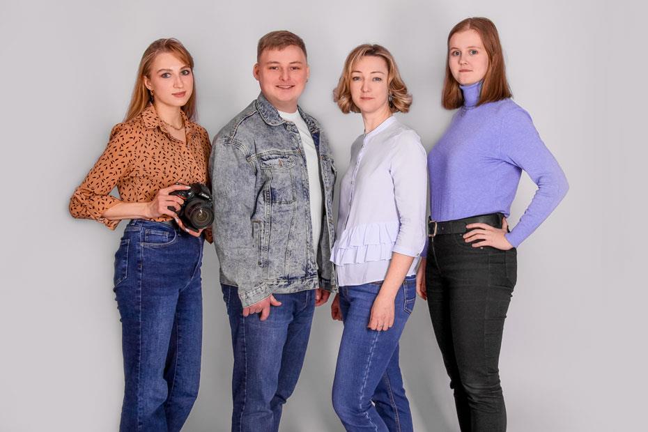 Слева направо: видеограф Елизавета Матико, Дмитрий Трефилов, Екатерина Кузнецова, Юлия Вершинина