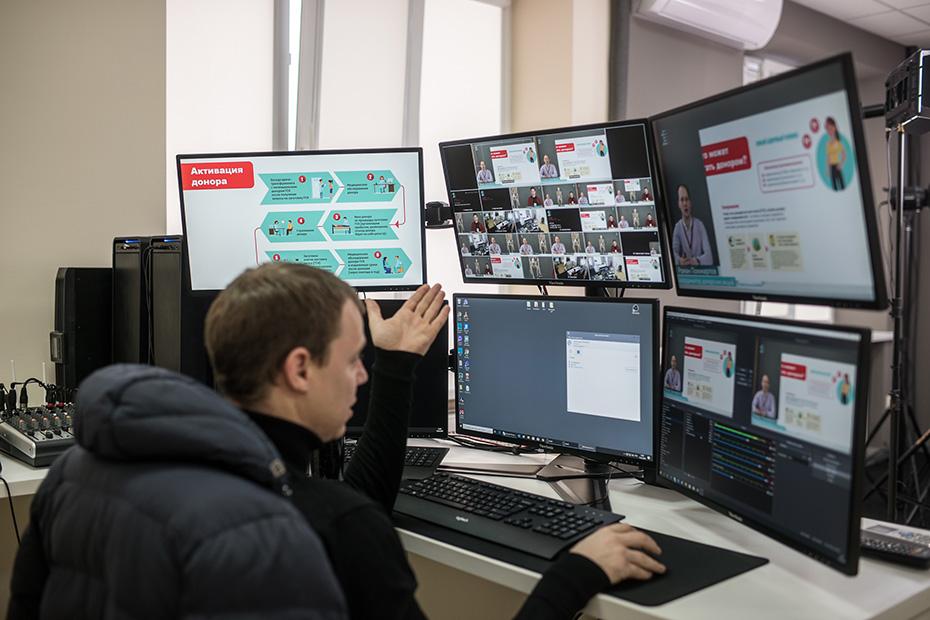 В Детской городской поликлинике №1 Ростова-на Дону есть собственная телестудия, которая вещает в школы области